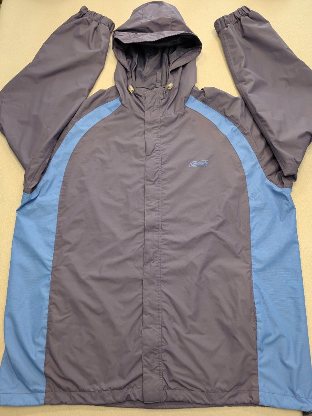 Coleman Men’s XL Gray Blue Hooded Rain Jacket